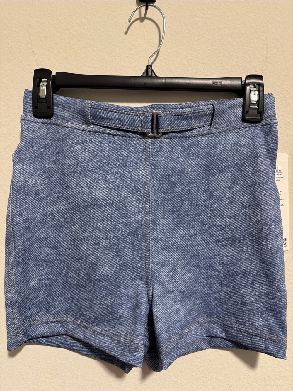 Lululemon Everlux Denim-Print SHR Short 3” – Size 8 – NWT